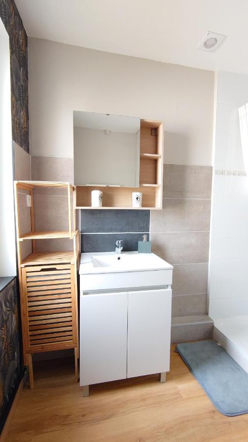 Le Jade Apartment Сен-Назар Екстериор снимка